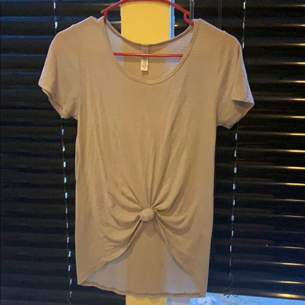 LulaRoe Striped Tee & Distressed Skinny Jeans